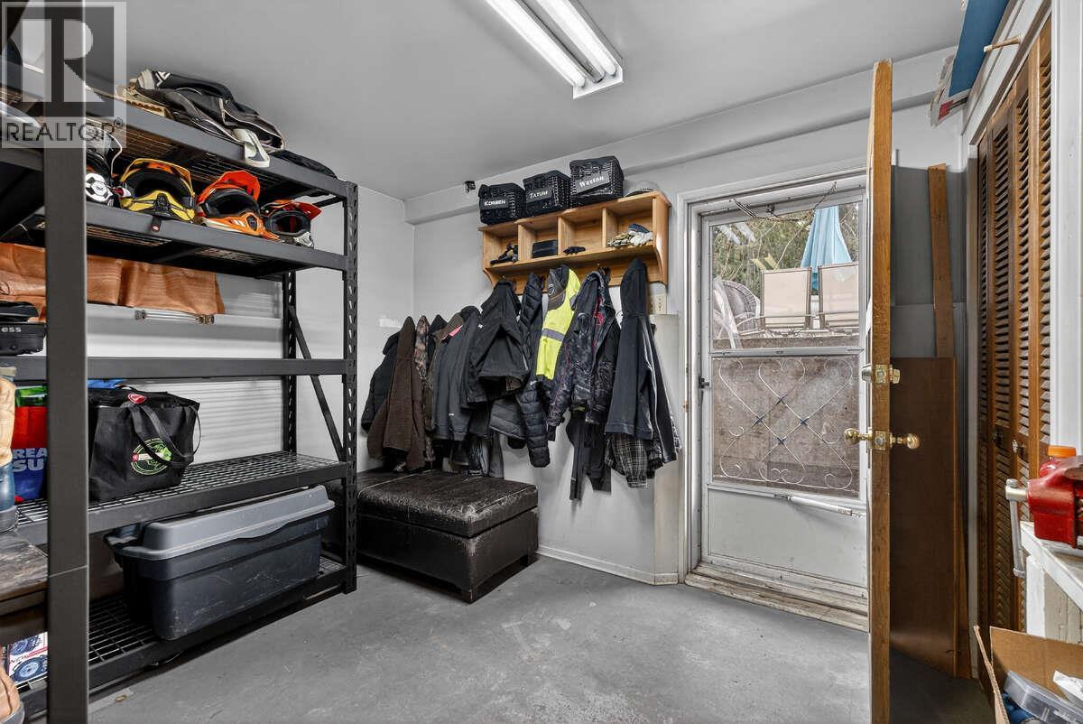 502 Pine Street, Sicamous