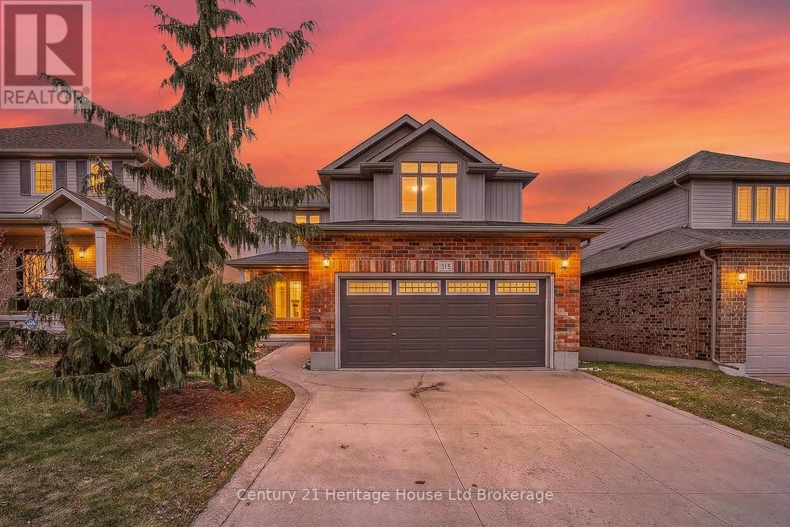 215 MUNNOCH BOULEVARD