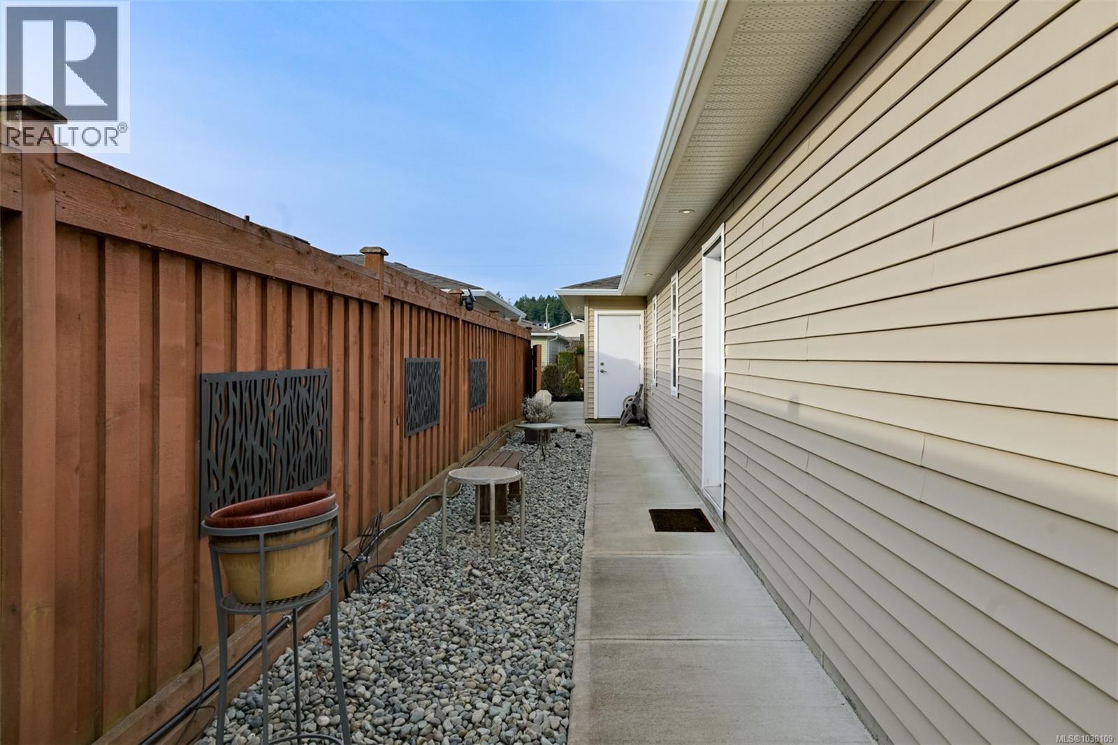 #52 7586 TETAYUT RD - 58