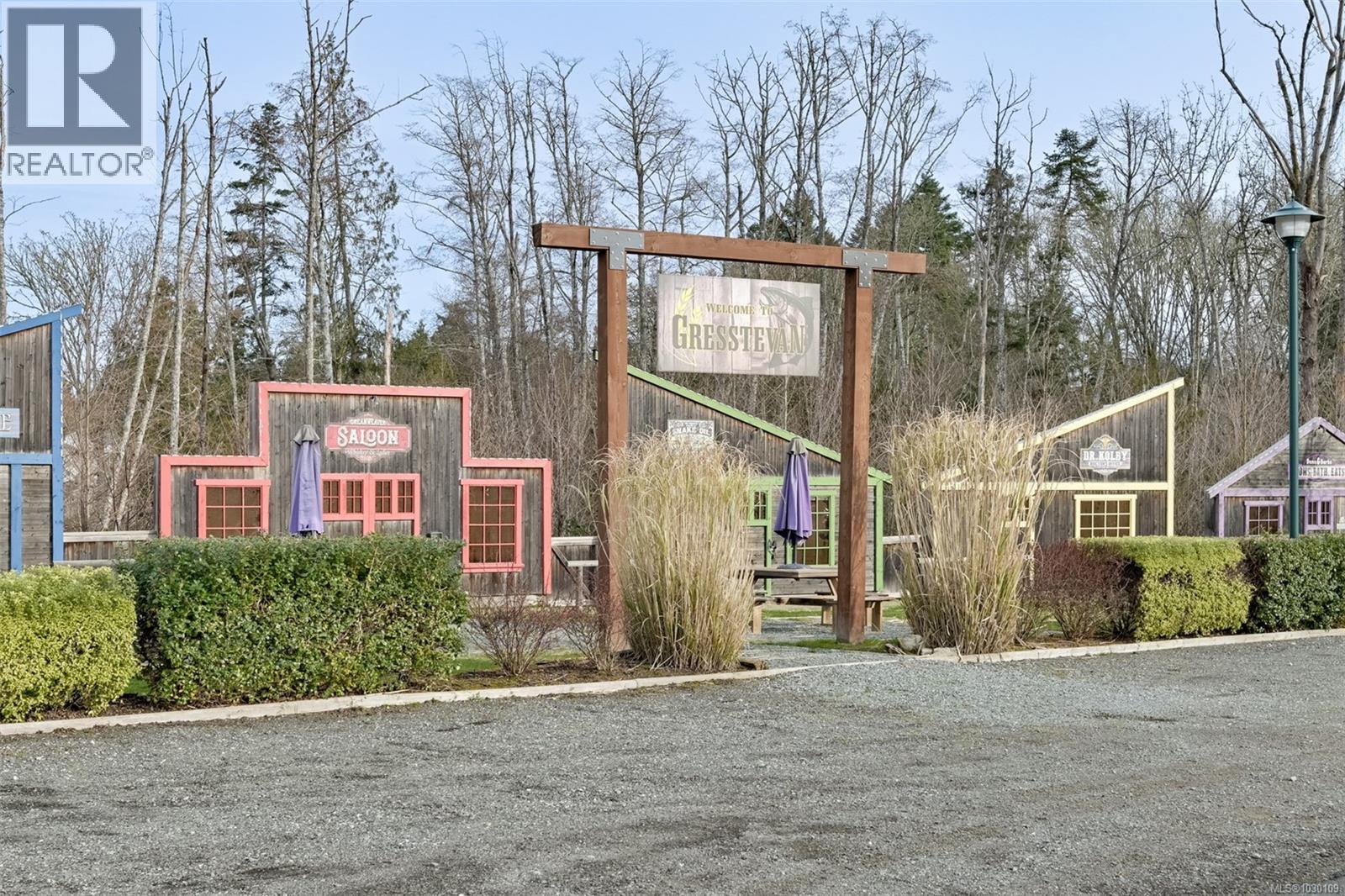 #52 7586 TETAYUT RD - 63