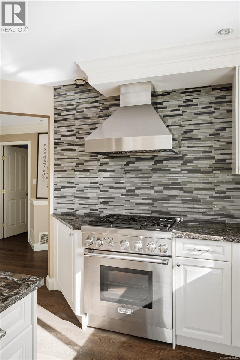 1045 VALEWOOD TRAIL - 11