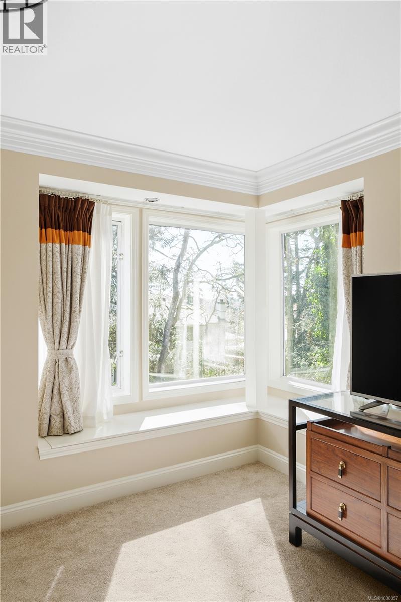 1045 VALEWOOD TRAIL - 32