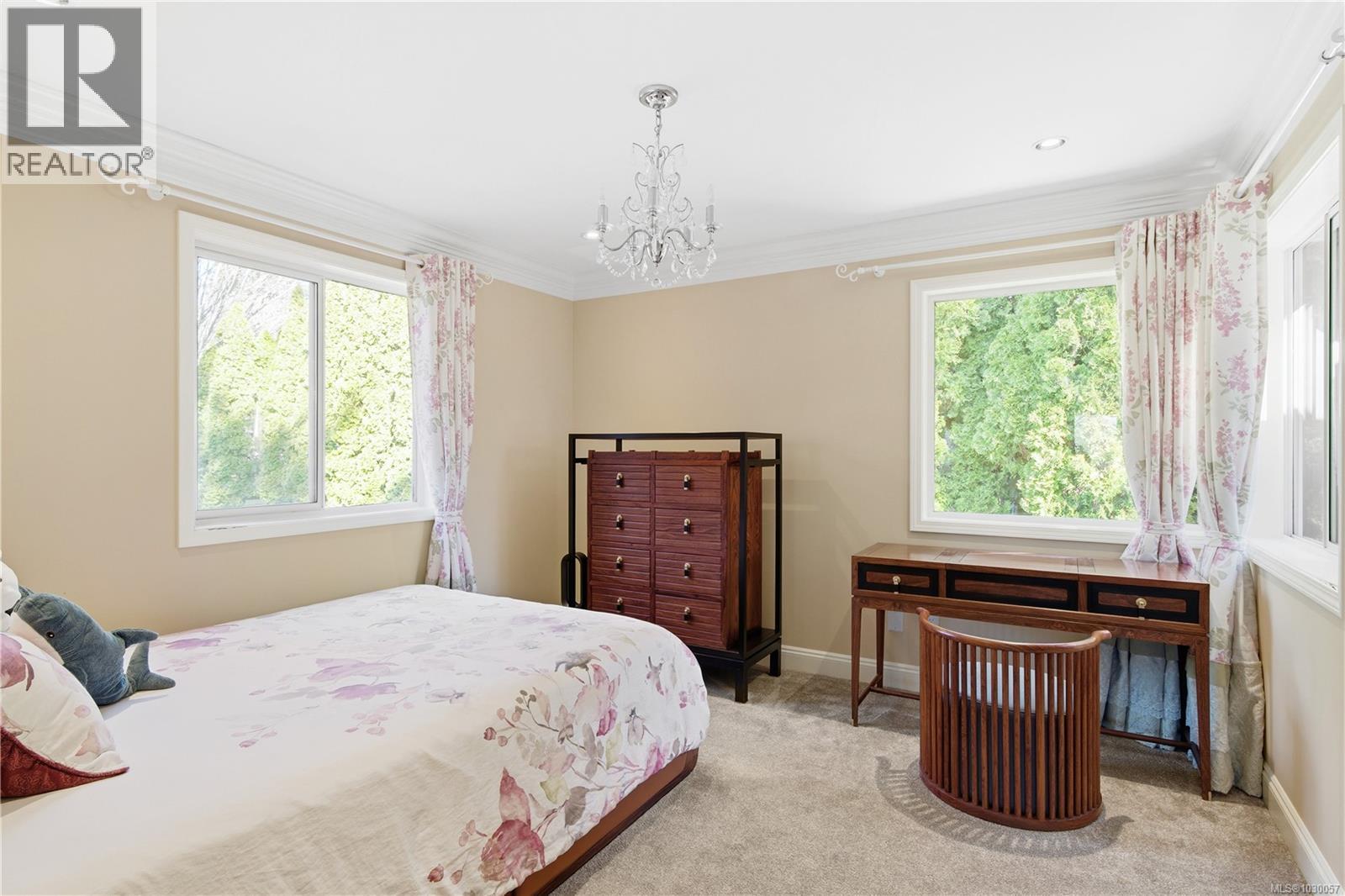 1045 VALEWOOD TRAIL - 35