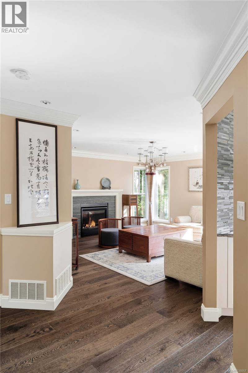 1045 VALEWOOD TRAIL - 6