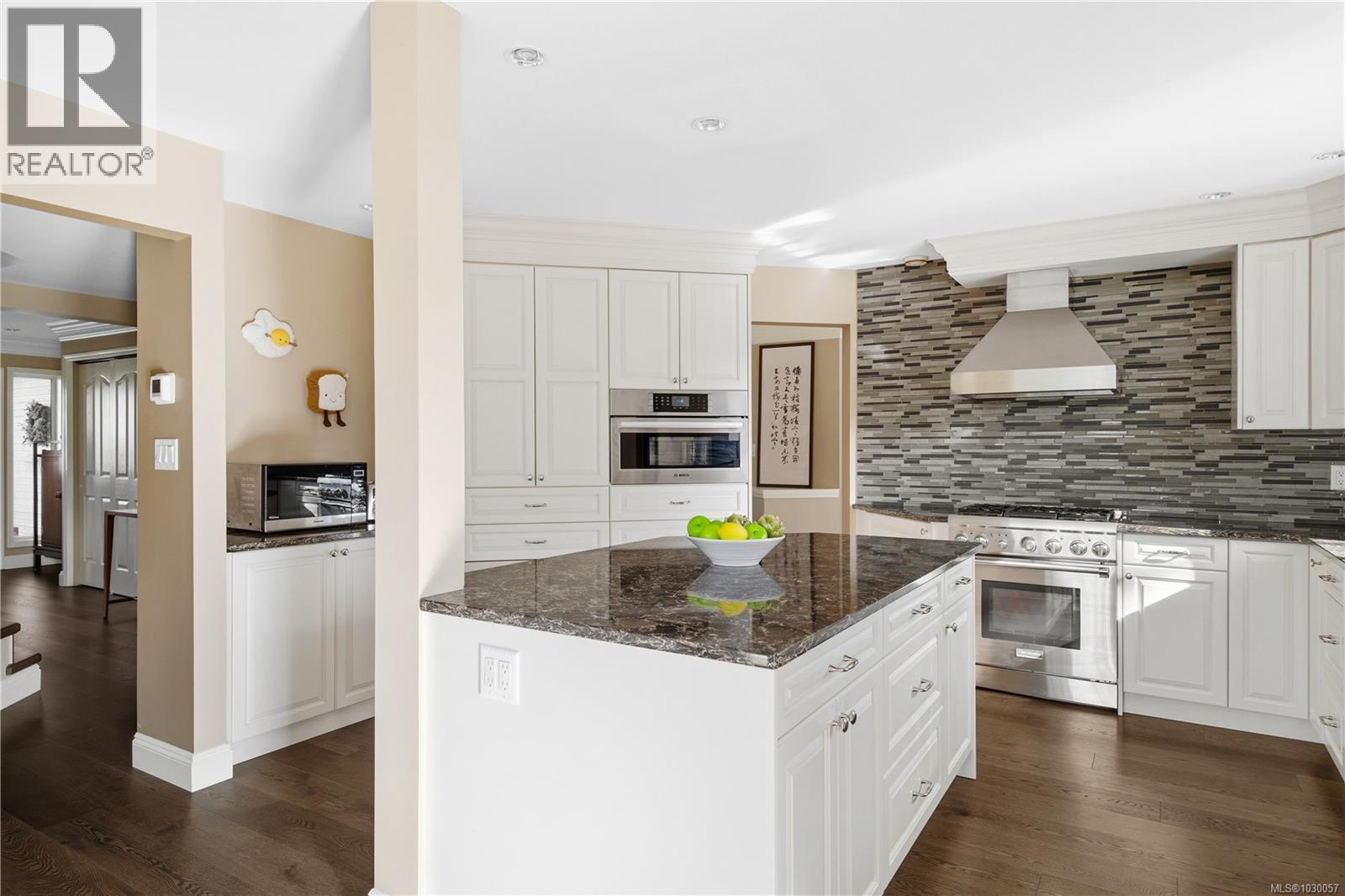 1045 VALEWOOD TRAIL - 9