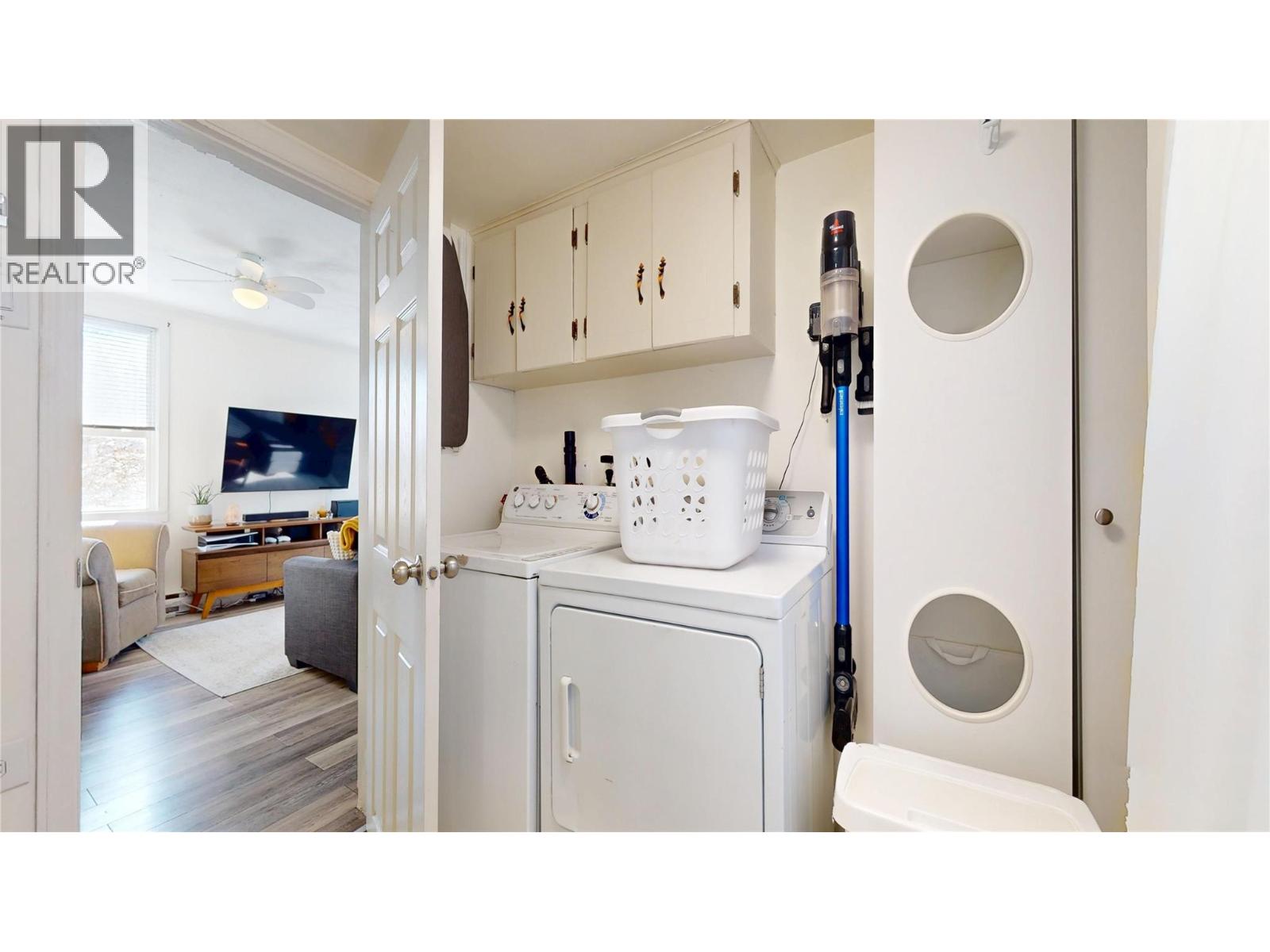 522 7 Street S - 11