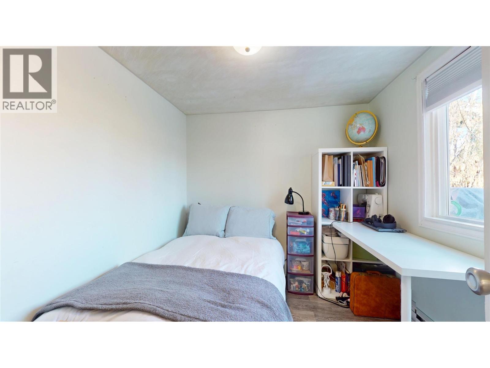 522 7 Street S - 16