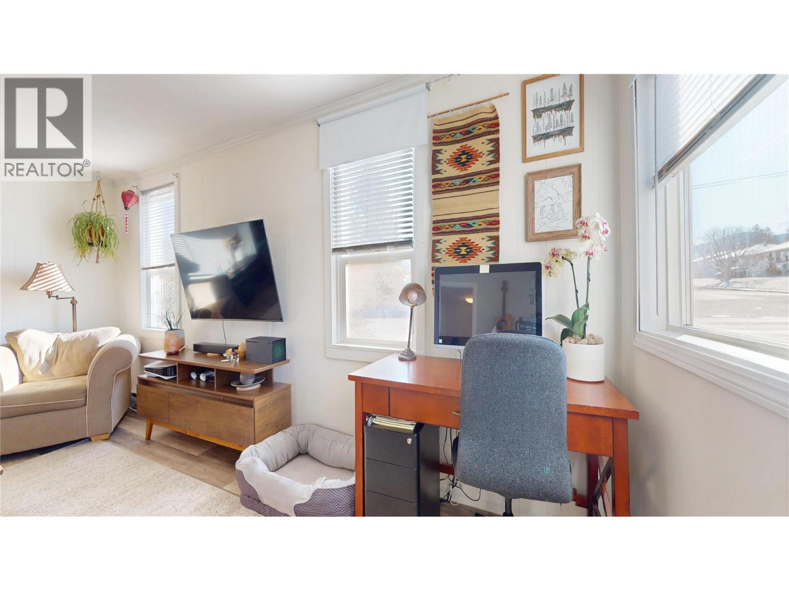 522 7 Street S - 7