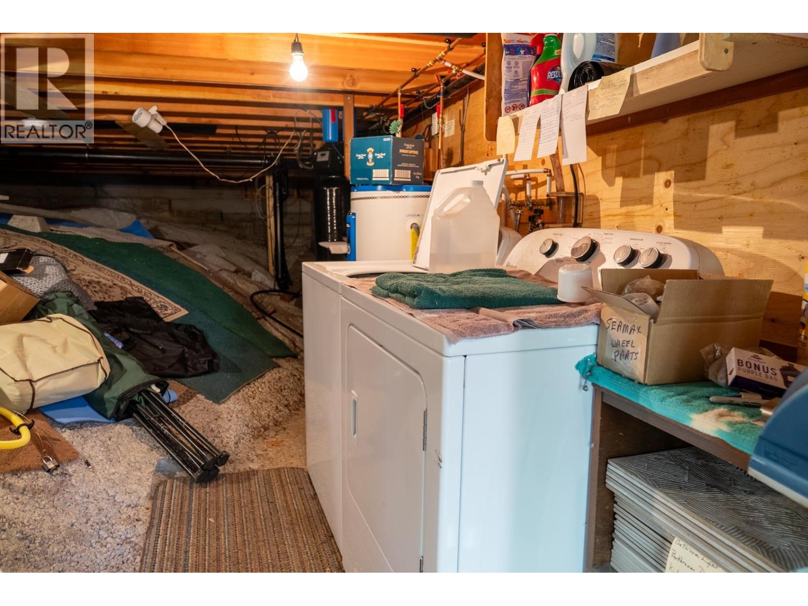 9868 CASTLE ROAD, Pender Island