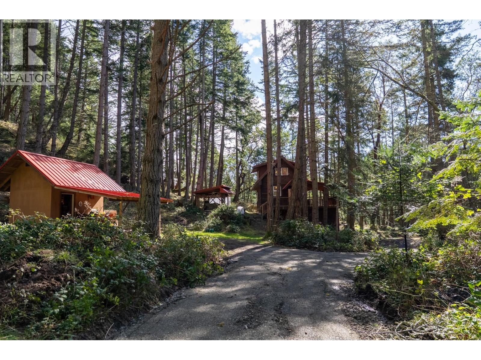 9868 CASTLE ROAD, Pender Island