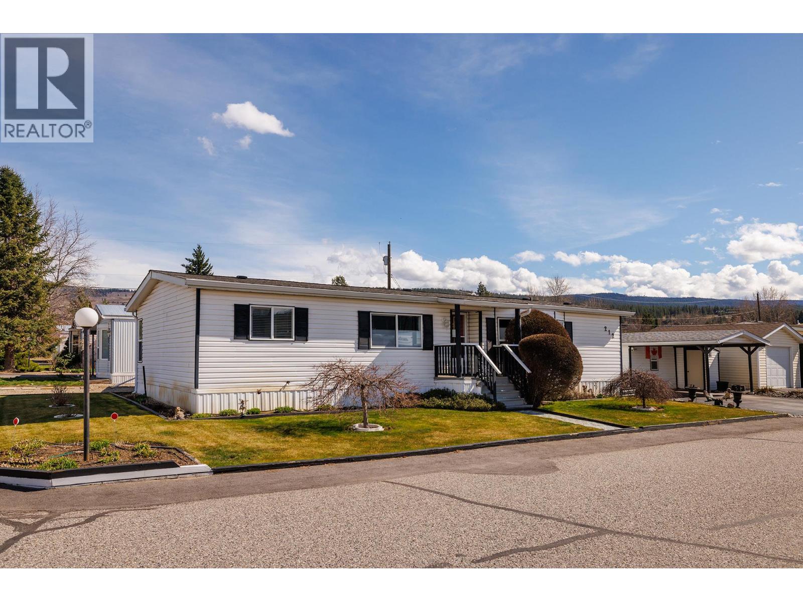 #212 720 COMMONWEALTH ROAD - Image 2