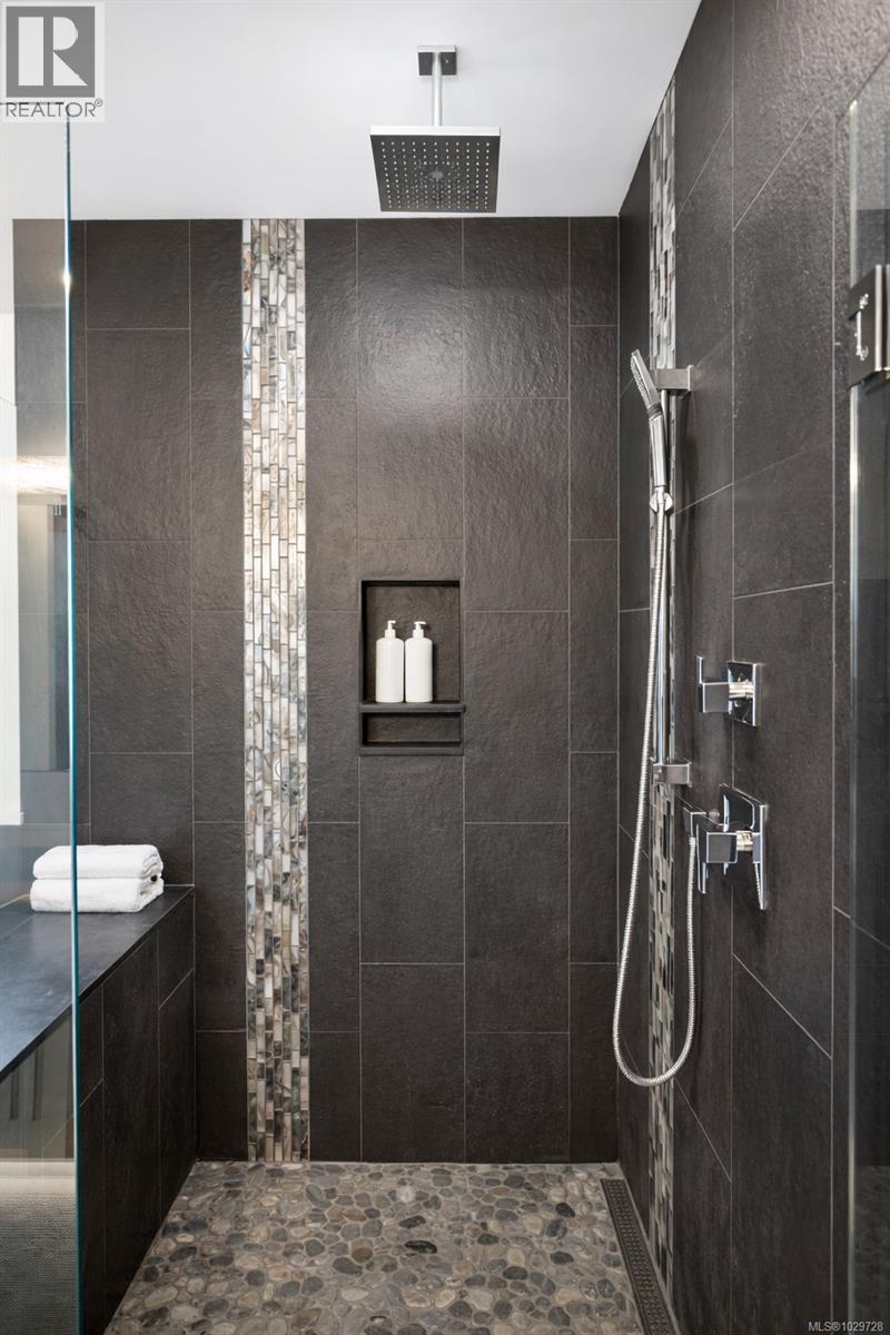  3215 Pinder Place, Cobble Hill