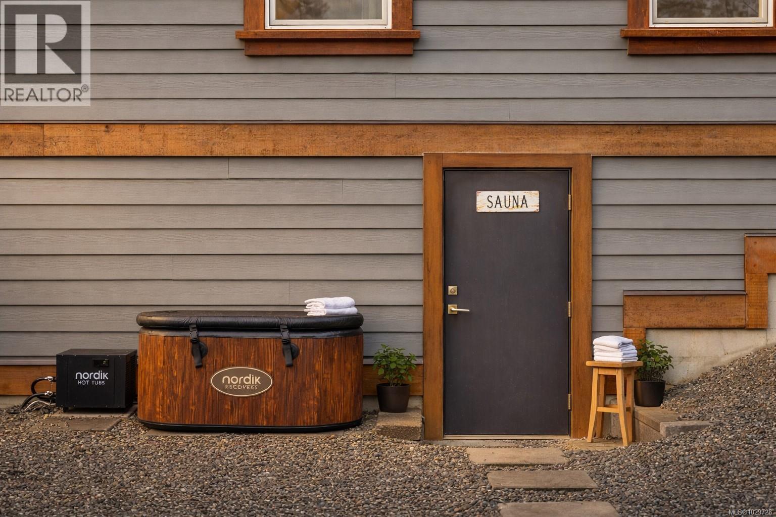  3215 Pinder Place, Cobble Hill