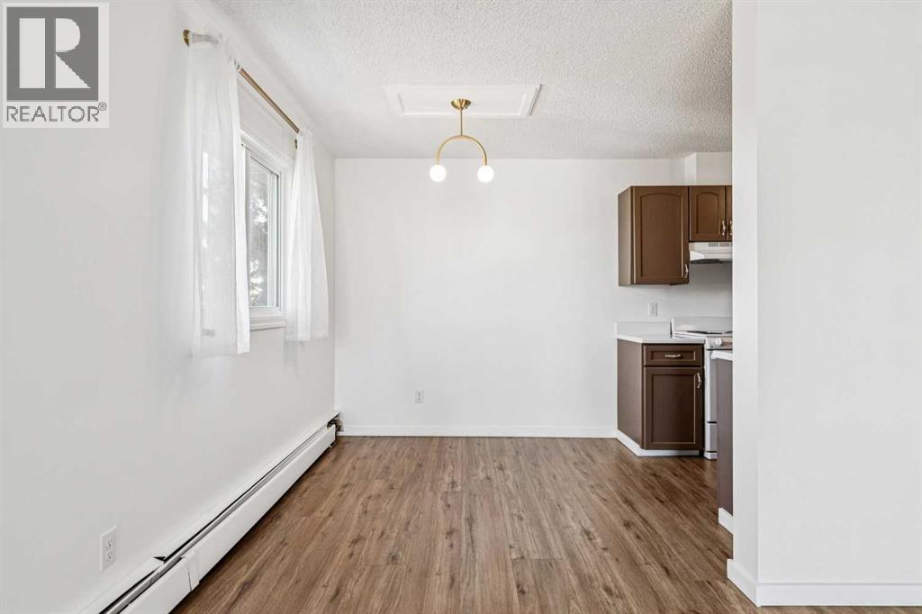 Single Family House for Sale in    Avenue SE Acadia Calgary 