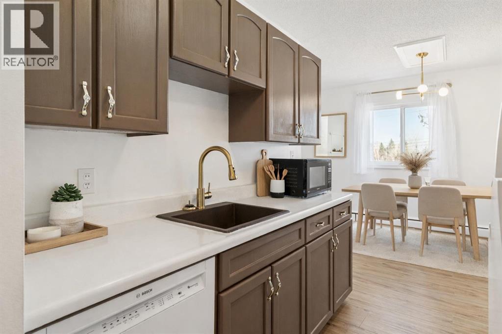 Single Family House for Sale in    Avenue SE Acadia Calgary 