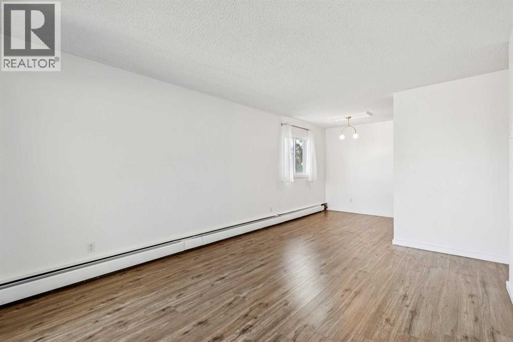 Single Family House for Sale in    Avenue SE Acadia Calgary 