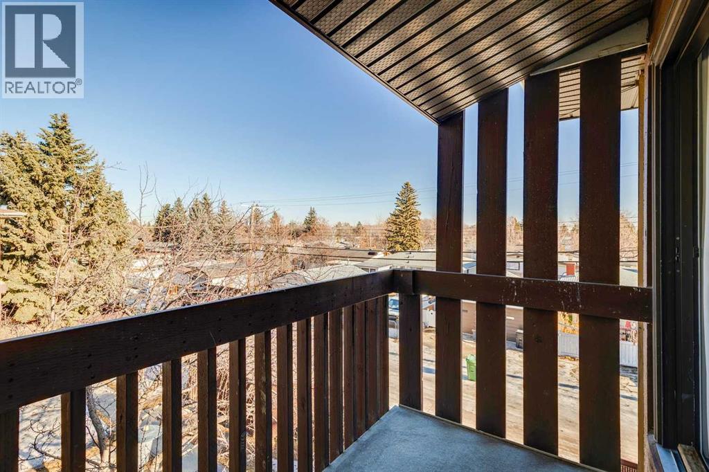 Single Family House for Sale in    Avenue SE Acadia Calgary 