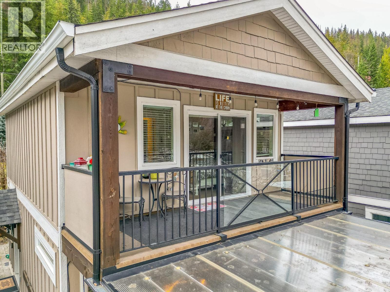8843 97A Highway Unit# 44, Sicamous
