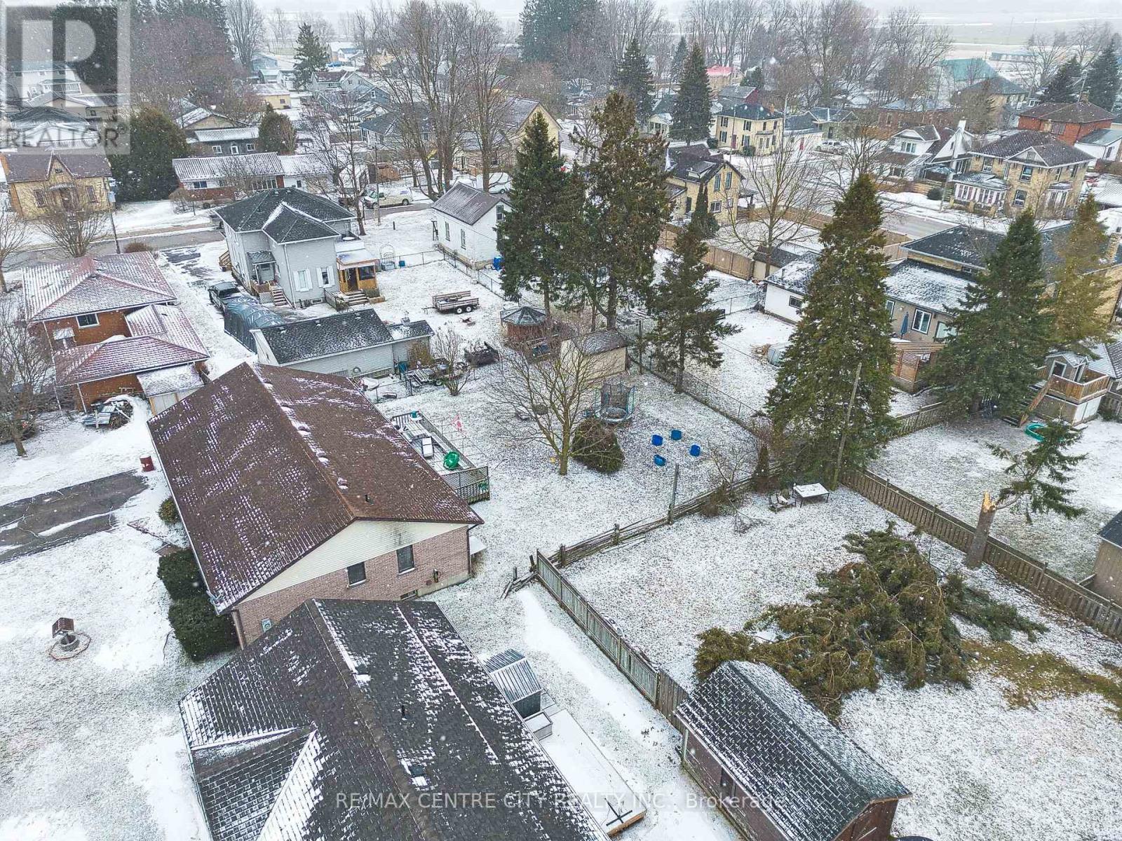 520 VICTORIA STREET Property Photo