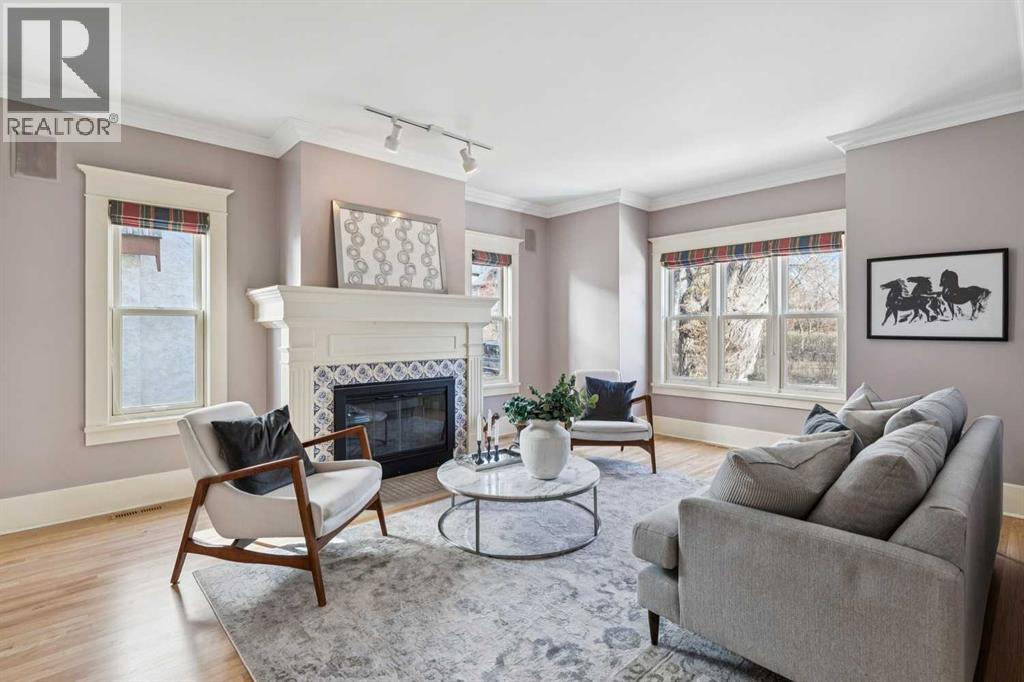 Single Family House for Sale in   Street SW Elbow Park Calgary 