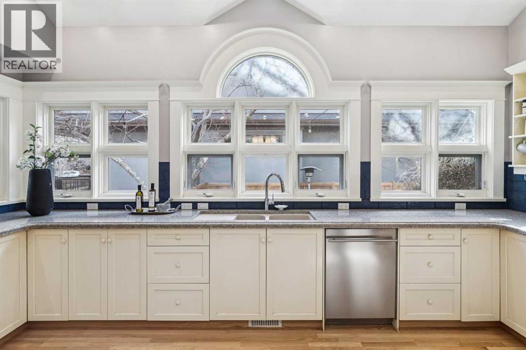 Single Family House for Sale in   Street SW Elbow Park Calgary 