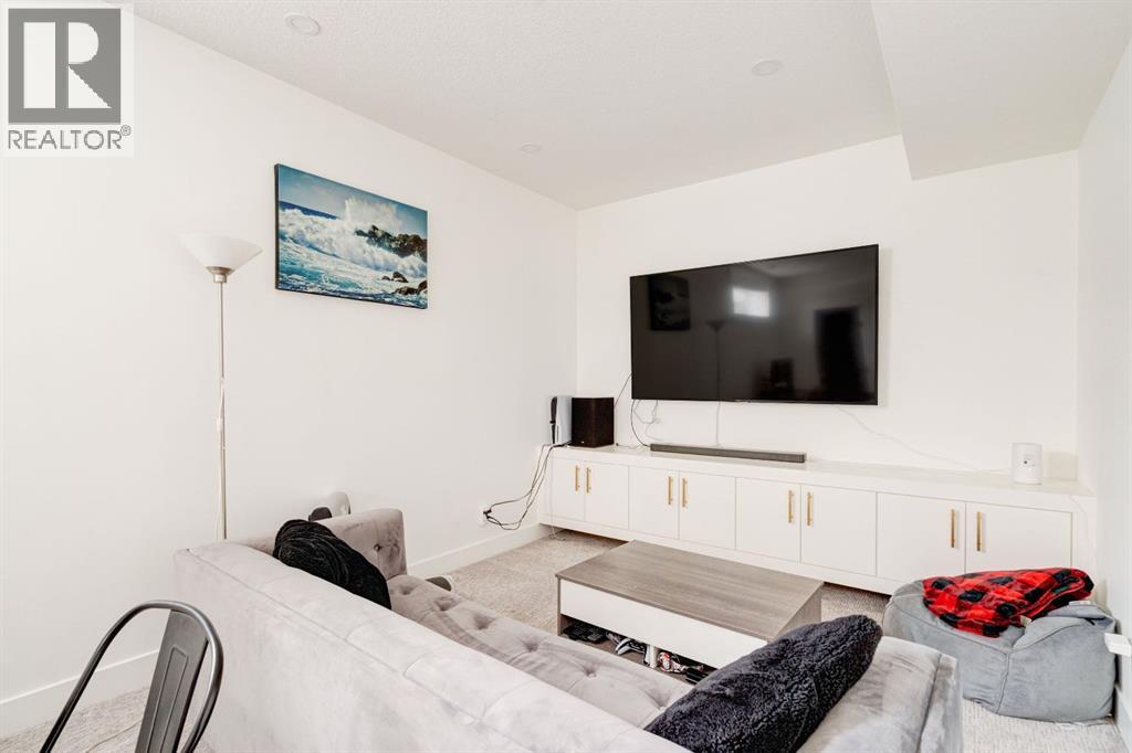 Single Family House for Sale in   Avenue Capitol Hill Calgary 