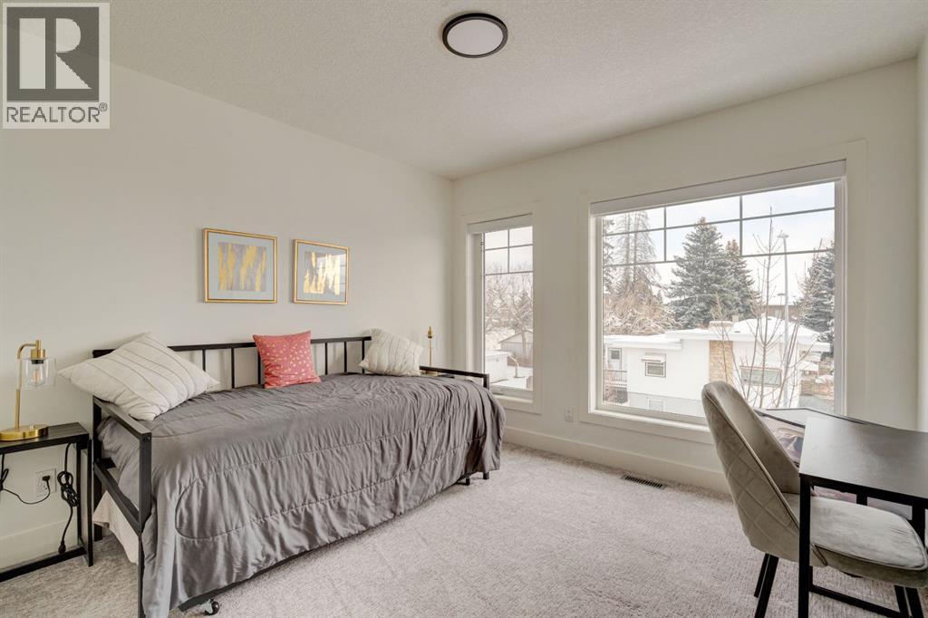 Single Family House for Sale in   Avenue Capitol Hill Calgary 