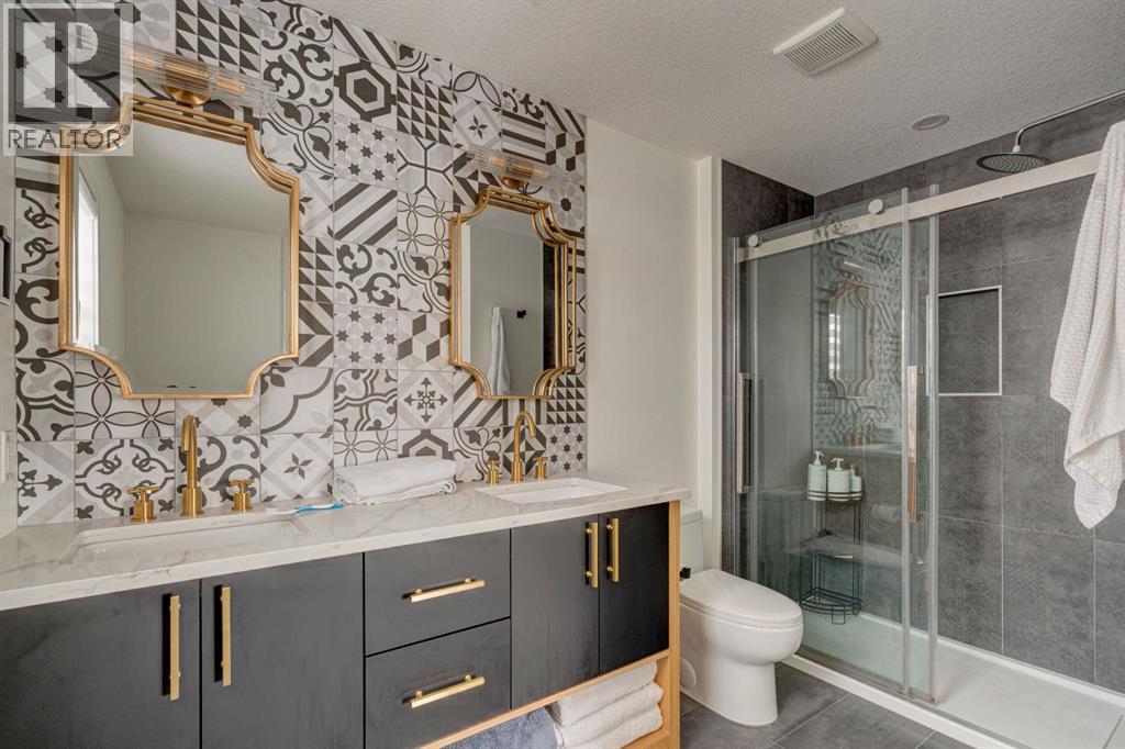 Single Family House for Sale in   Avenue Capitol Hill Calgary 