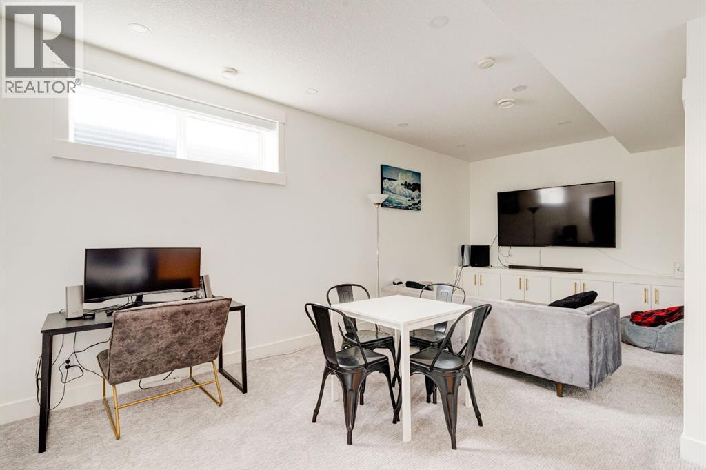 Single Family House for Sale in   Avenue Capitol Hill Calgary 