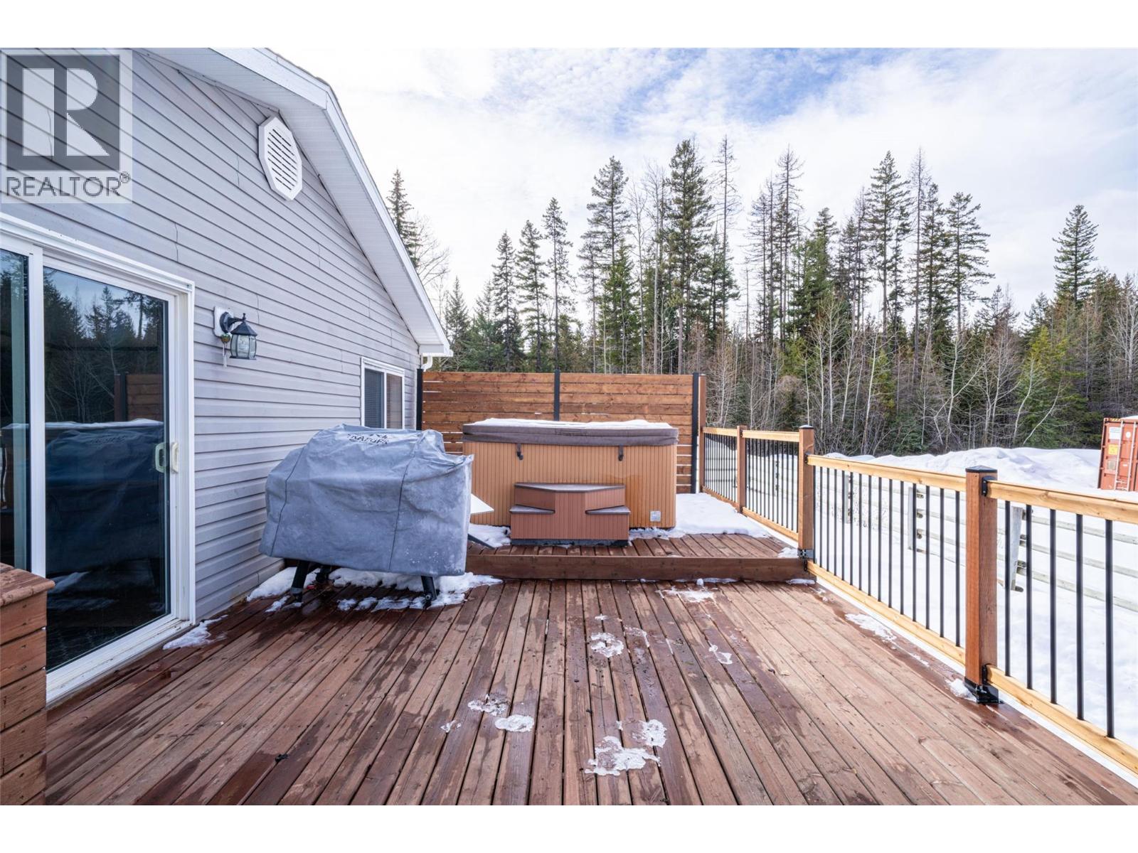 650 BLUENOSE ROAD - 11