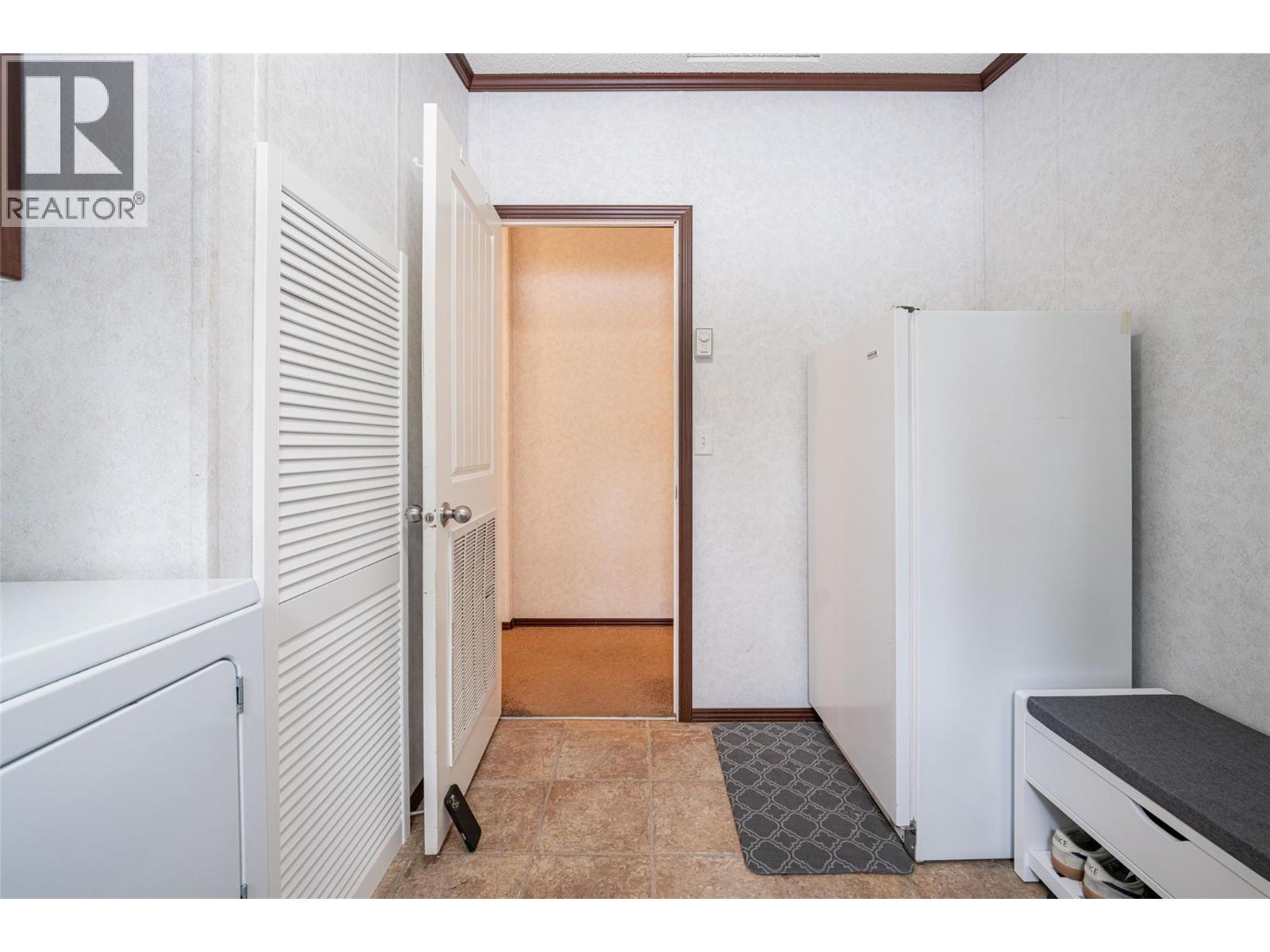 650 BLUENOSE ROAD - 54