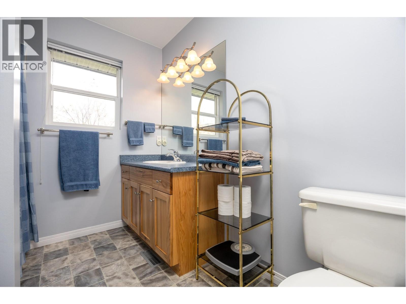 9050 Kalamalka Road, Coldstream