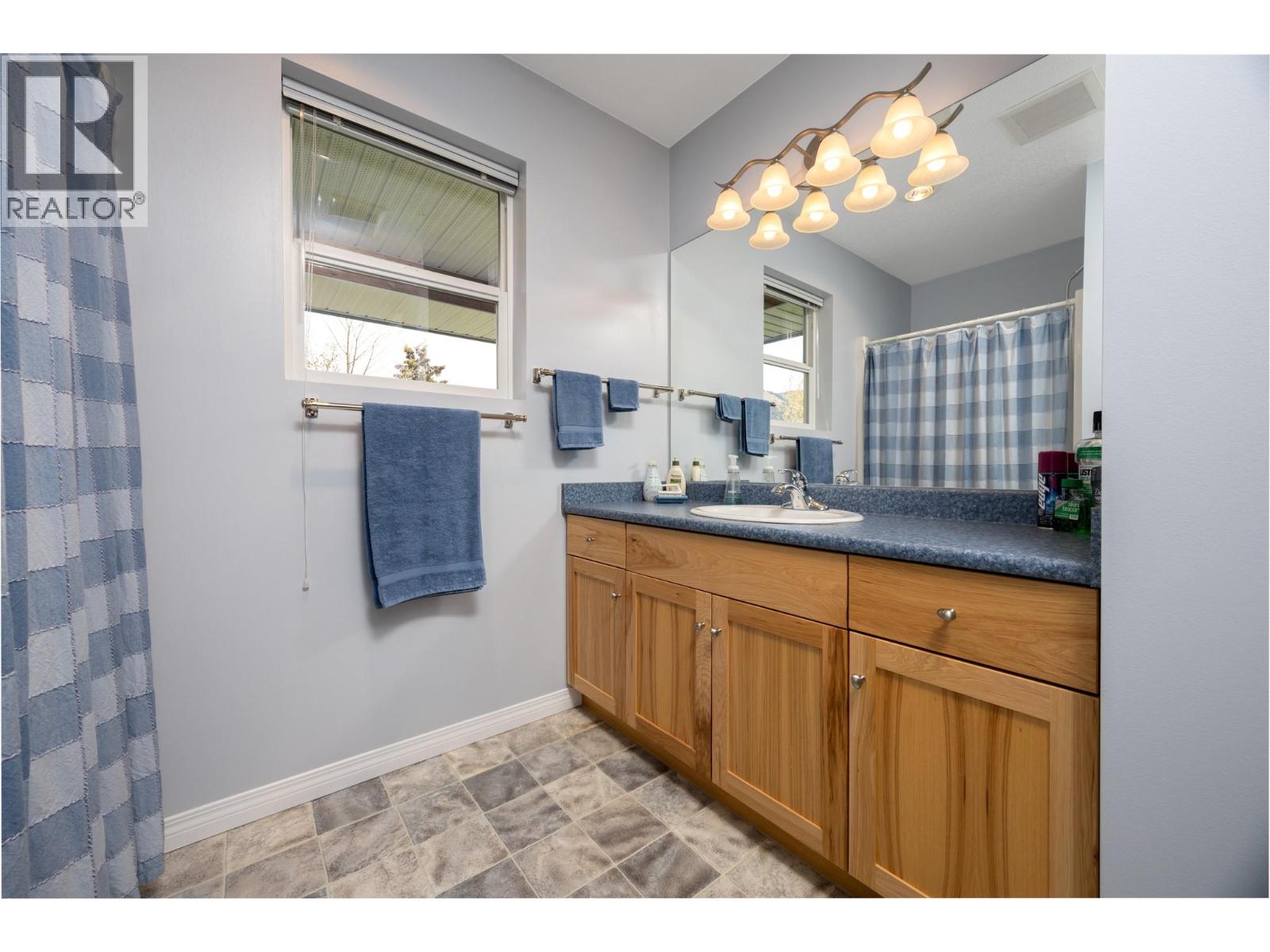 9050 Kalamalka Road, Coldstream