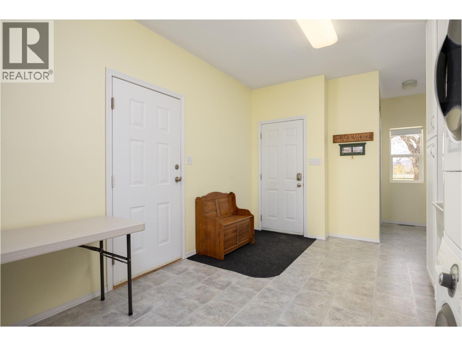 9050 Kalamalka Road, Coldstream