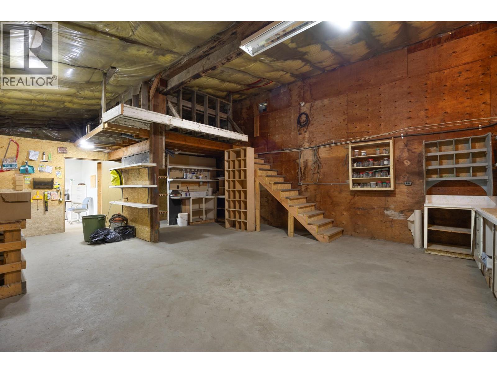 9050 Kalamalka Road, Coldstream