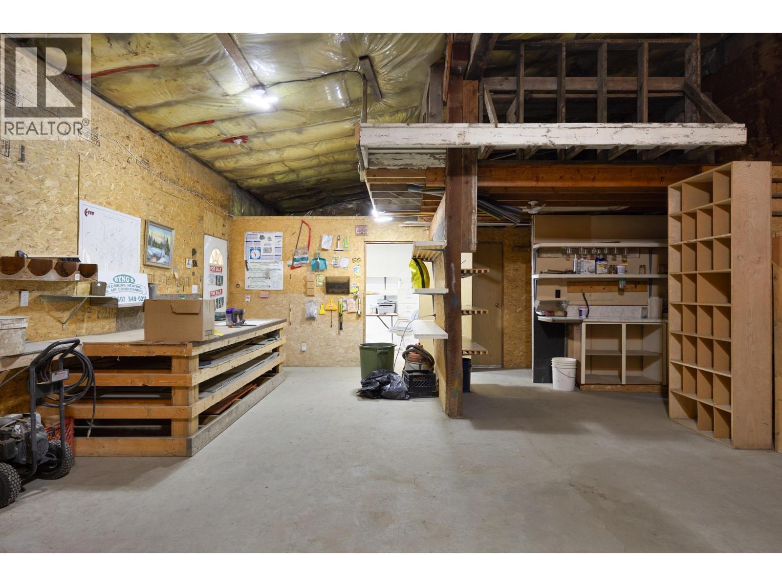 9050 Kalamalka Road, Coldstream