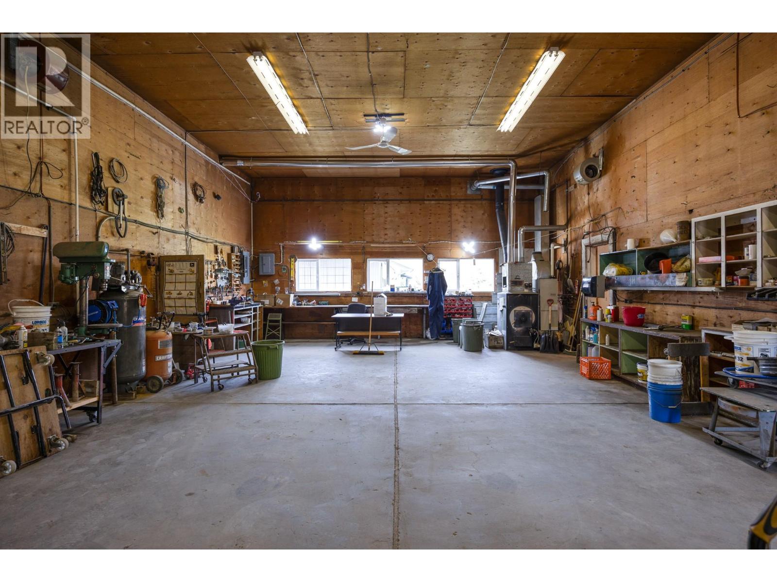 9050 Kalamalka Road, Coldstream