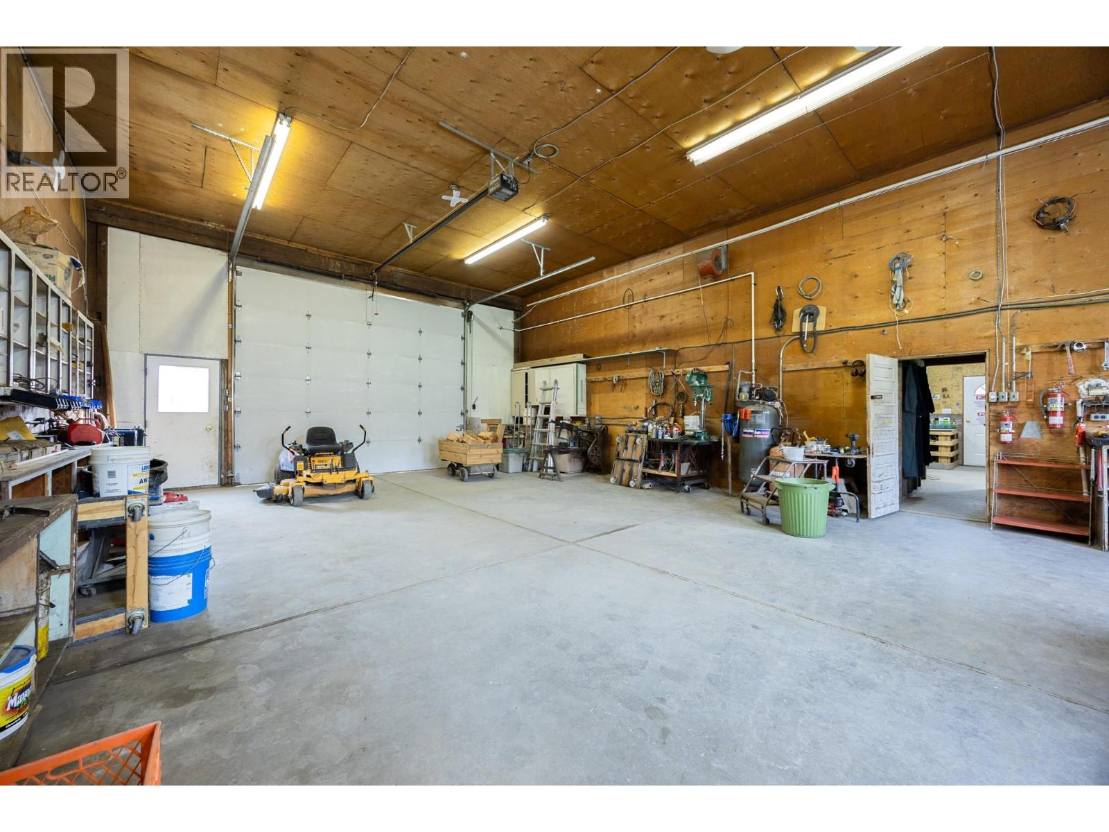 9050 Kalamalka Road, Coldstream