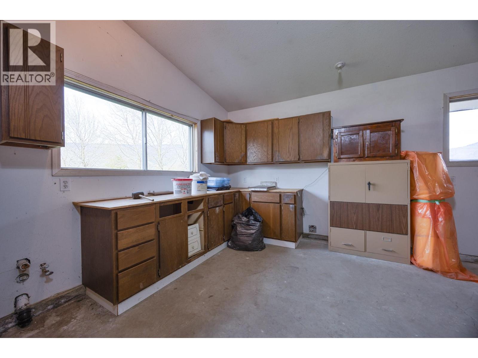 9050 Kalamalka Road, Coldstream