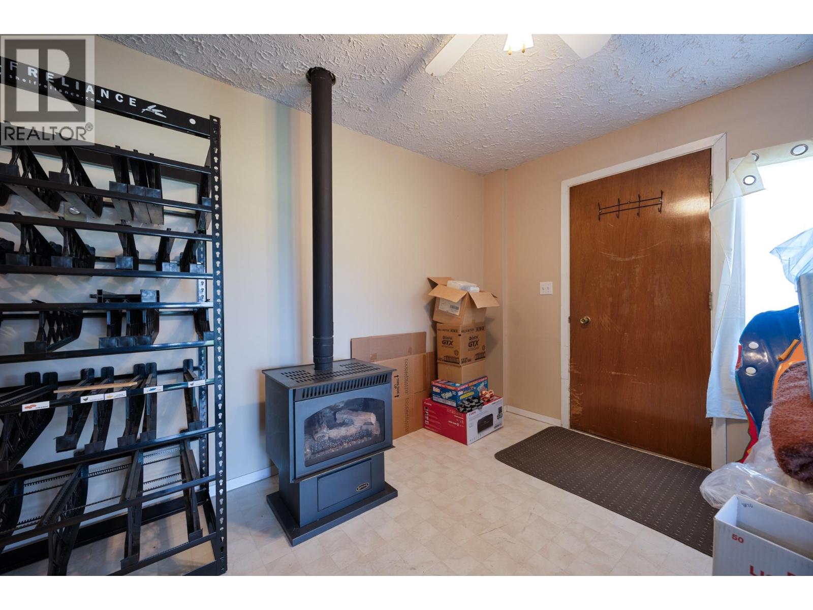 9050 Kalamalka Road, Coldstream