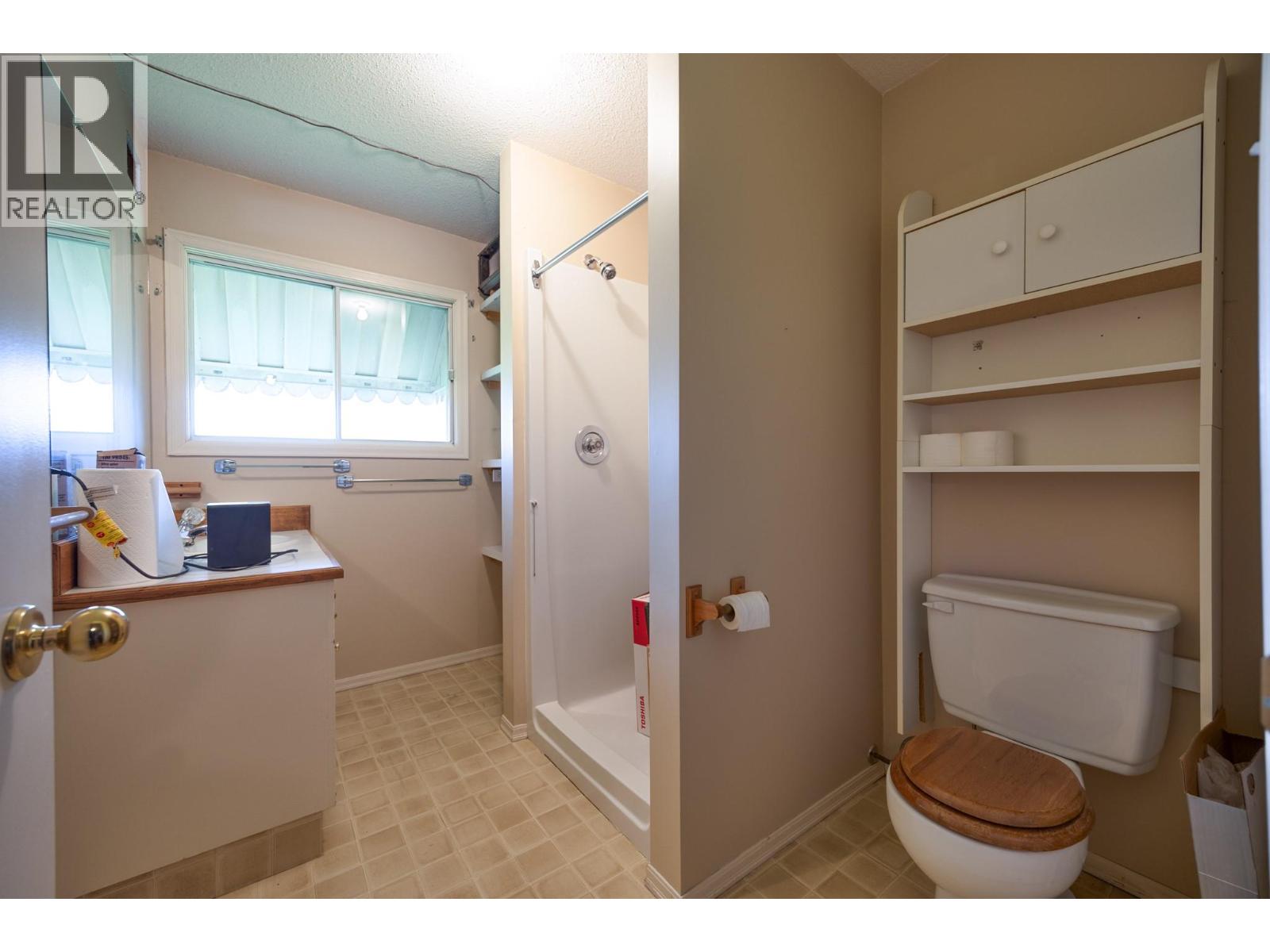 9050 Kalamalka Road, Coldstream