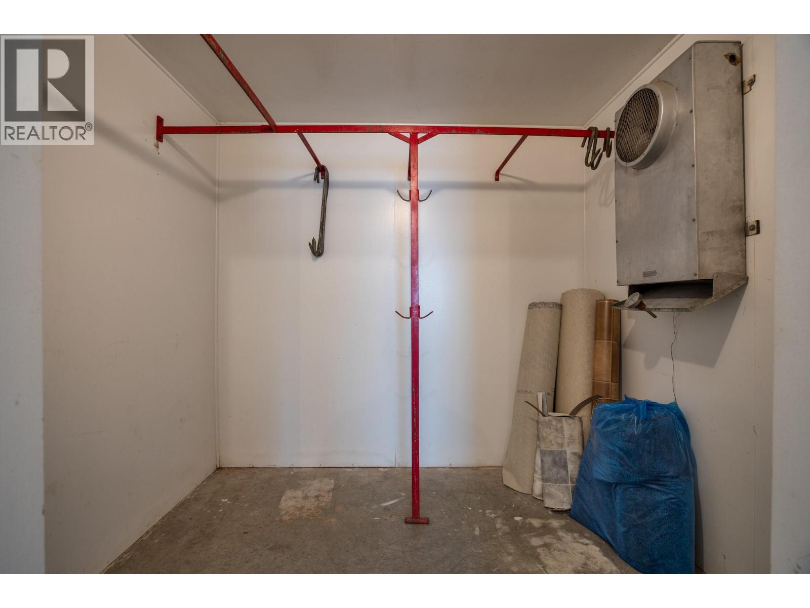 9050 Kalamalka Road, Coldstream