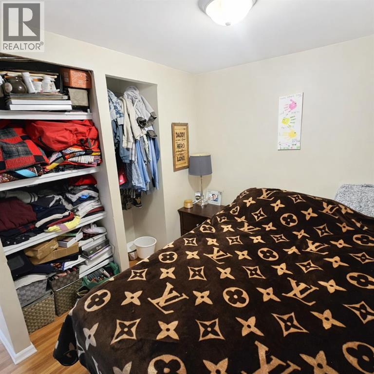 
          613 53 Street
            <br/>
            <span>Edson</span>
            , 
            <span>AB</span>
             <span>T7E1K9</span>
        