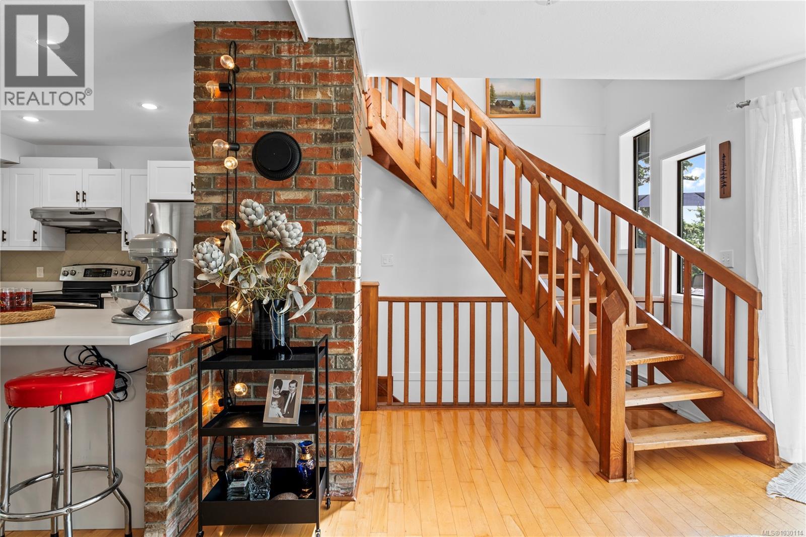 271 WOODHAVEN DR - 12