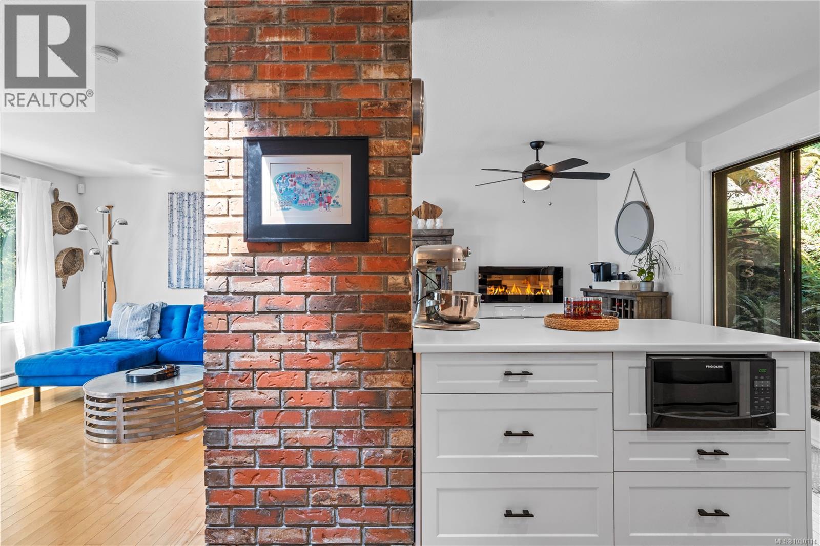 271 WOODHAVEN DR - 20