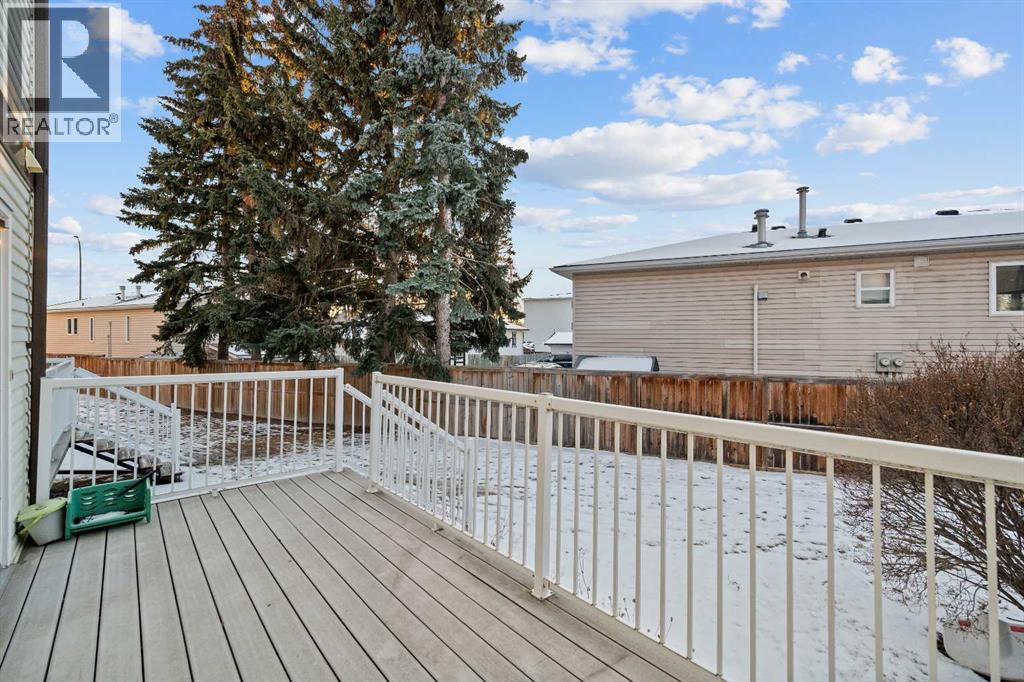 120 First Street East, Cochrane