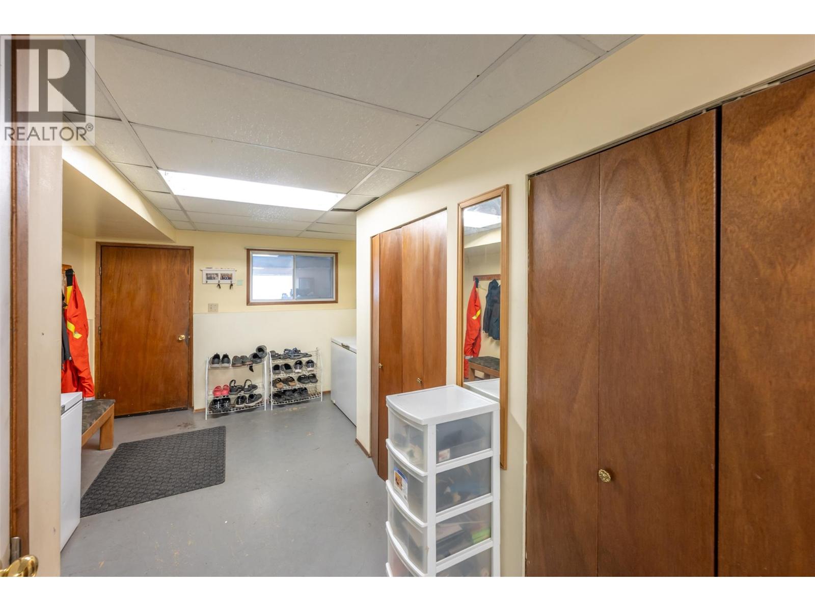 787 Kettle Avenue, Oliver