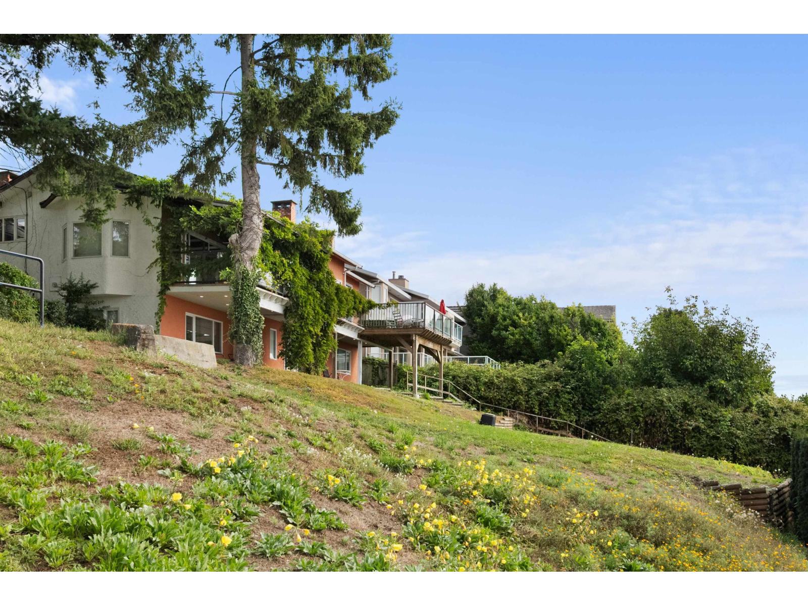 14310 SUNSET DRIVE, White Rock