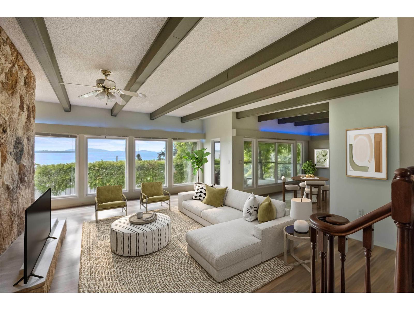 14310 SUNSET DRIVE, White Rock