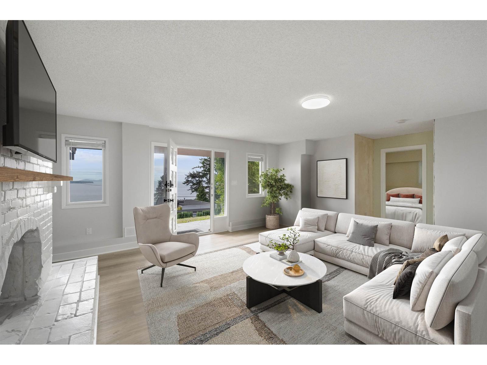 14310 SUNSET DRIVE, White Rock